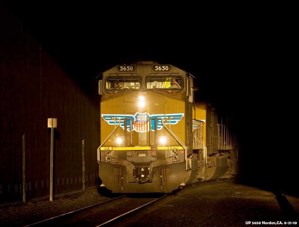 http://www.altamontpress.com/jimspeakerphotos/Jims-Trains-UP-5650-Tunnel-41-dave_1000px.jpg